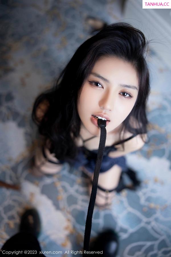 李浅浅  [XiuRen]高清写真图 2023.03.10 No.6391 浅浅Danny 黑丝美腿第2张图片